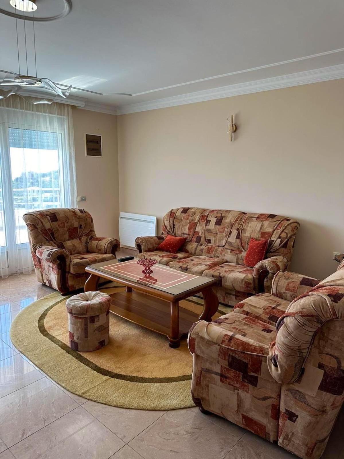 Nikic Apartments อุลซิน ภายนอก รูปภาพ